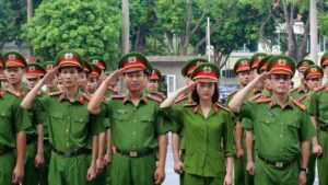 Mơ thấy công an đánh con gì? Điềm lành hay dữ?