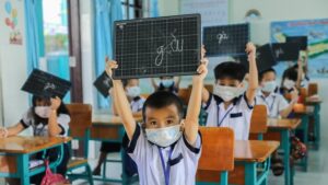 Mơ thấy đi học đánh con gì? Là điềm báo gì?