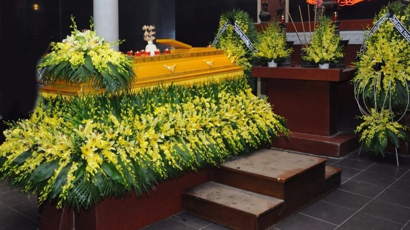 Nằm mơ thấy quan tài đánh con gì? Là điềm báo gì?